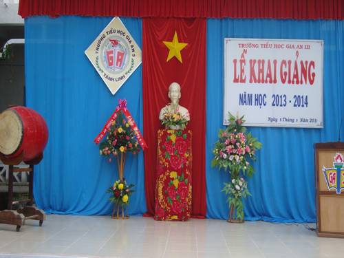 LỄ KHAI GIẢNG NĂM HỌC 2013-2014