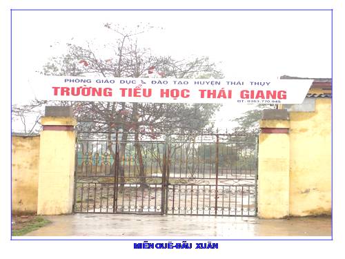 Bài 32. Vẽ đường diềm trên áo, váy