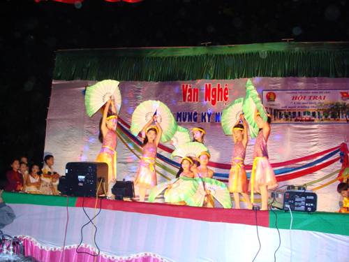 Album ảnh sinh hoạt 26-3 TH Đinh Bộ Lĩnh