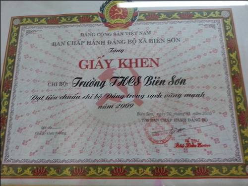 GIAY KHEN-BANG KHEN