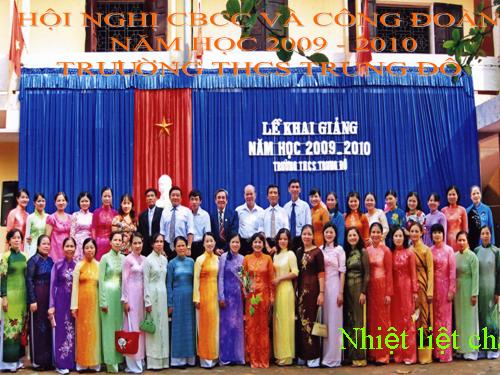 Hôi nghi CBCC-CĐ trường THCS Trung Đô- TP Vinh