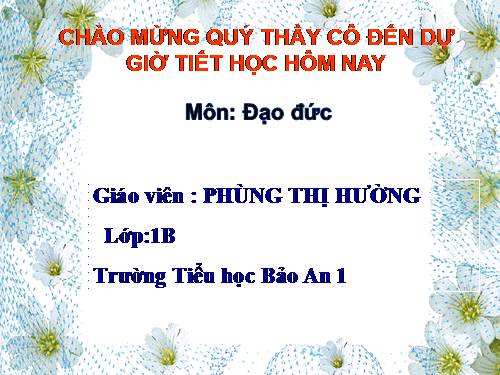 Bài 6. Nghiêm trang khi chào cờ