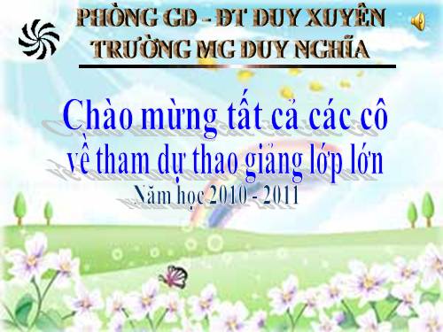 không khí xung quanh bé